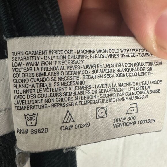 Gloria Vanderbilt Women's Plus Size 20W Short Jeans Black Denim - Picture 2 of 7